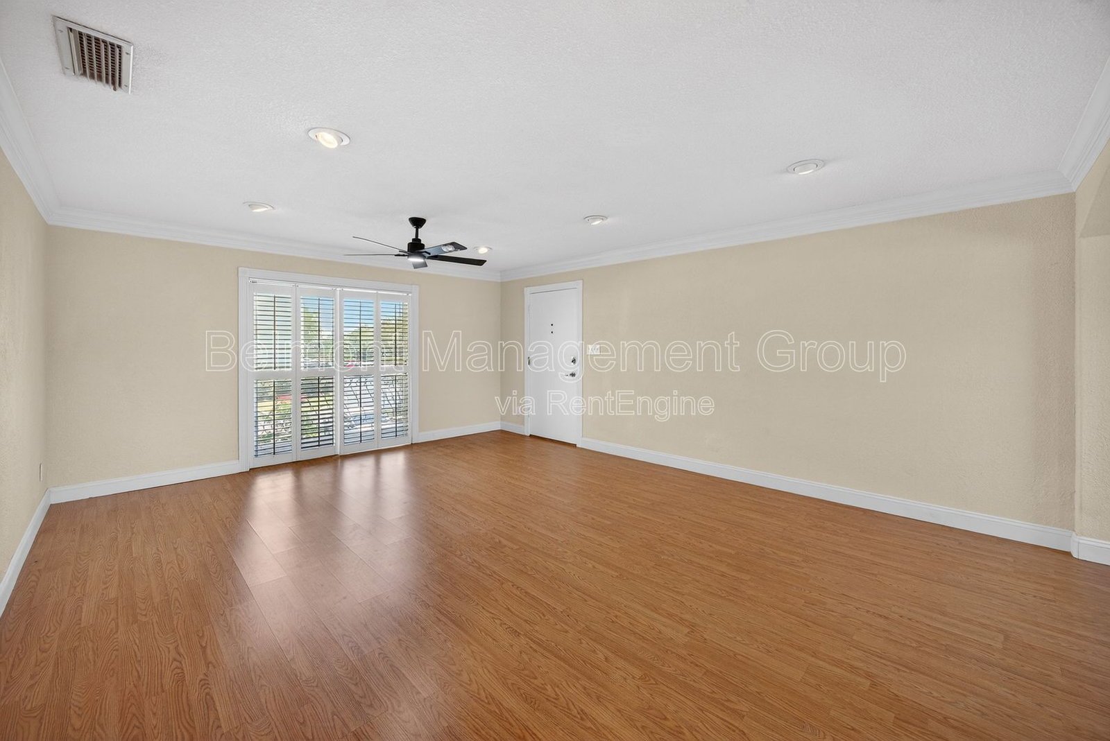 Bright and Spacious 2-Bed, 2-Bath Condo for Rent with Lake Killarney Views! property image