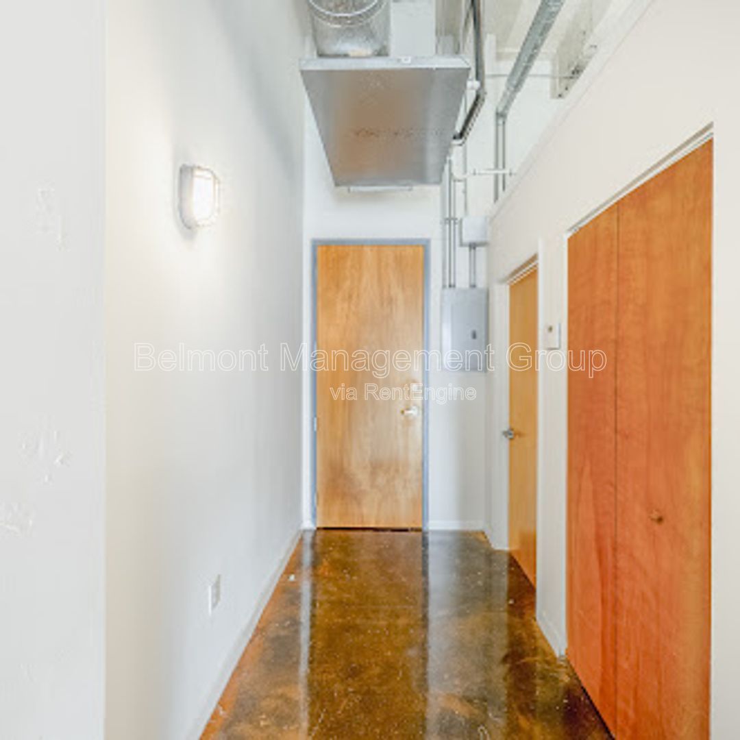 Rent by June 1st and Get $1000 Off Your First Month + a Super Low $350 Security Deposit! Stylish Industrial 1 Bed/1 Bath Loft for Rent at The Lofts in Winter Park Village! property image