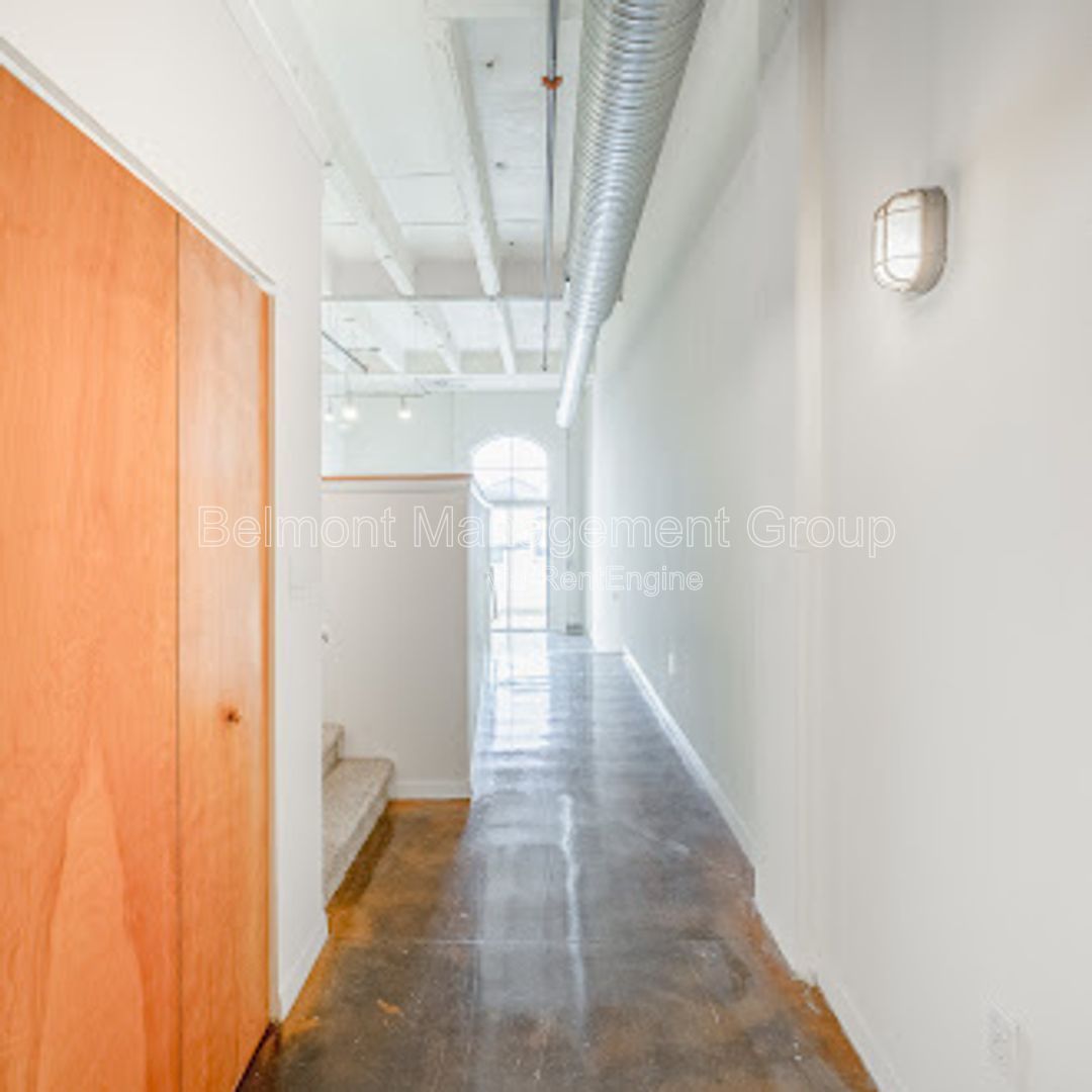 Rent by June 1st and Get $1000 Off Your First Month + a Super Low $350 Security Deposit! Stylish Industrial 1 Bed/1 Bath Loft for Rent at The Lofts in Winter Park Village! property image