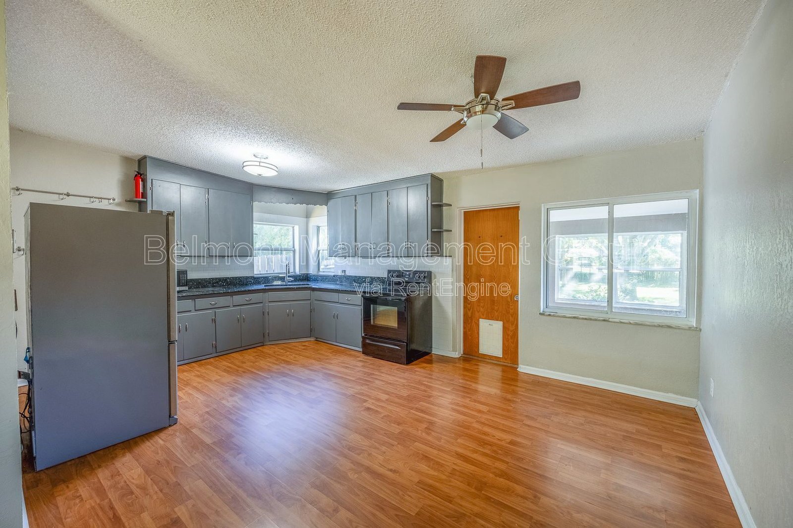For Rent: 2 bed/ 1 Bath Exquisite Charming Home in College Park! property image