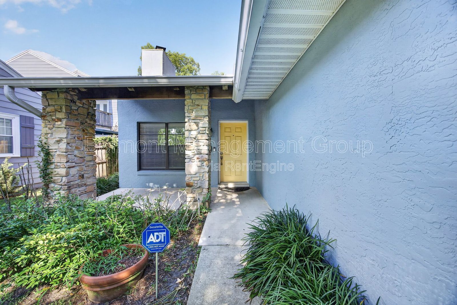 College Park Pool Home on Quiet Cul-de-sac property image
