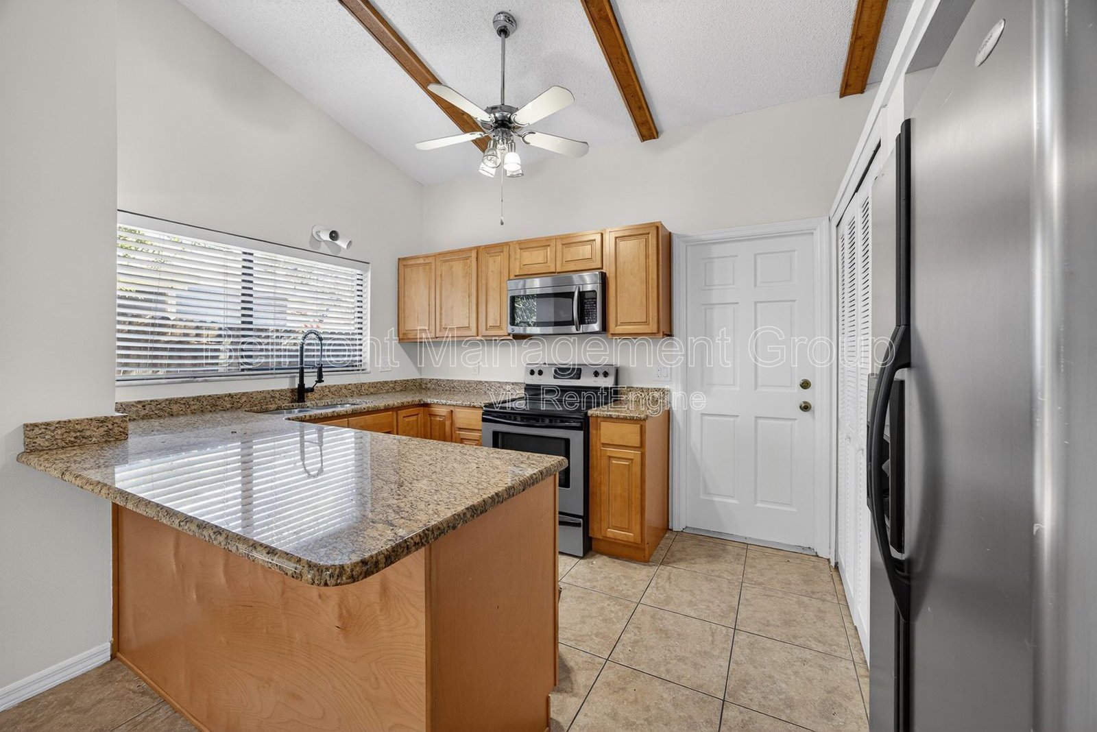 College Park Pool Home on Quiet Cul-de-sac property image