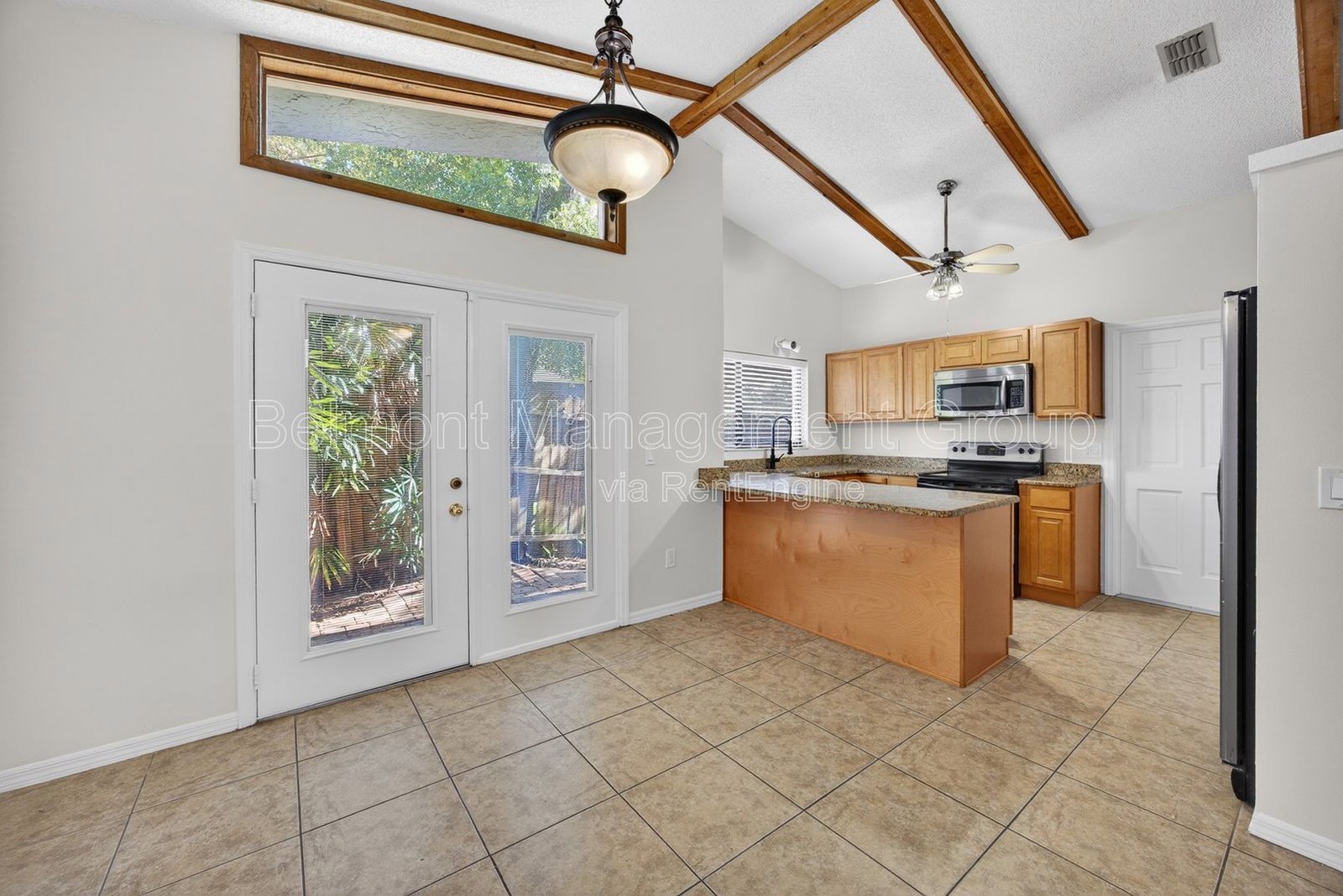 College Park Pool Home on Quiet Cul-de-sac property image