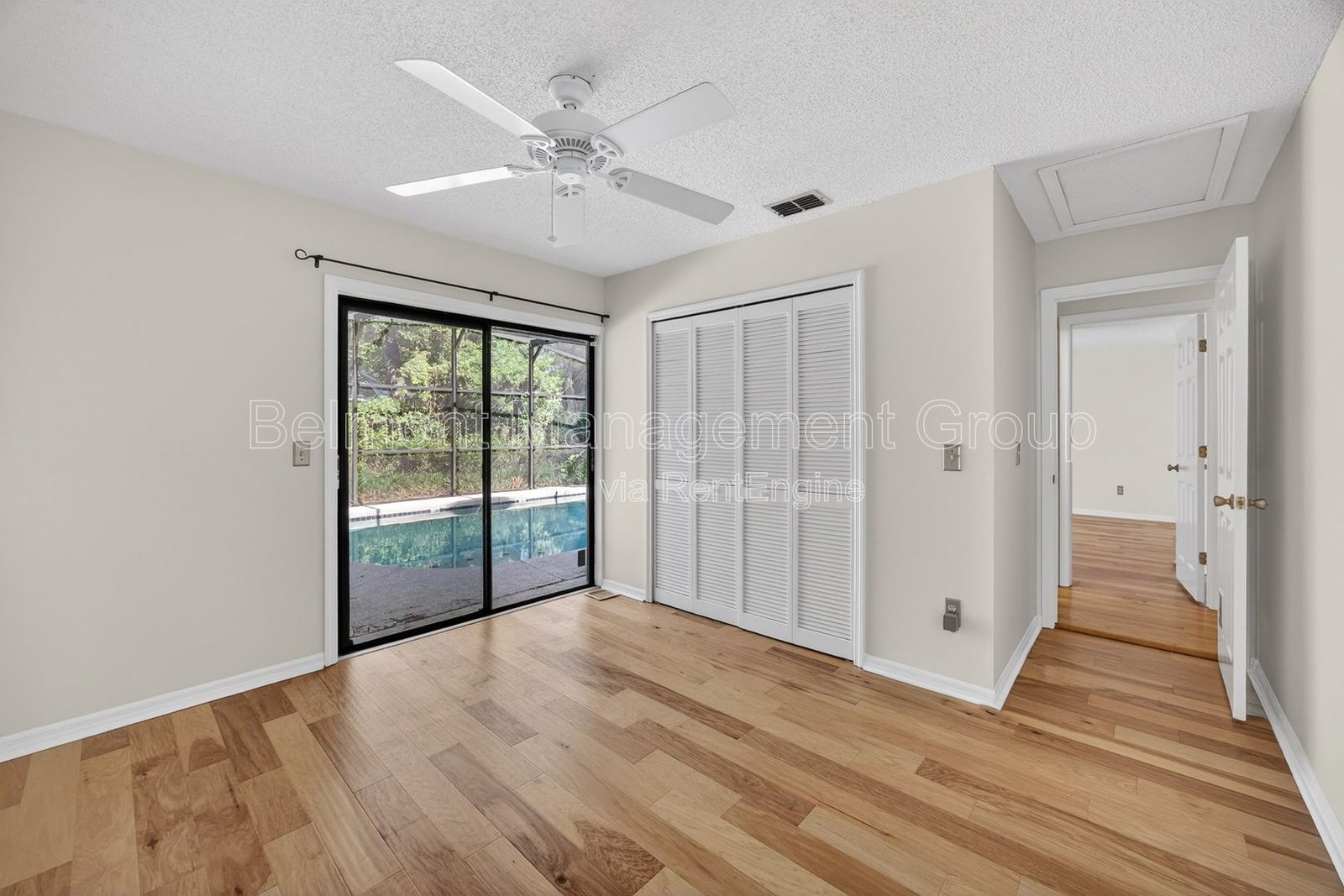 College Park Pool Home on Quiet Cul-de-sac property image