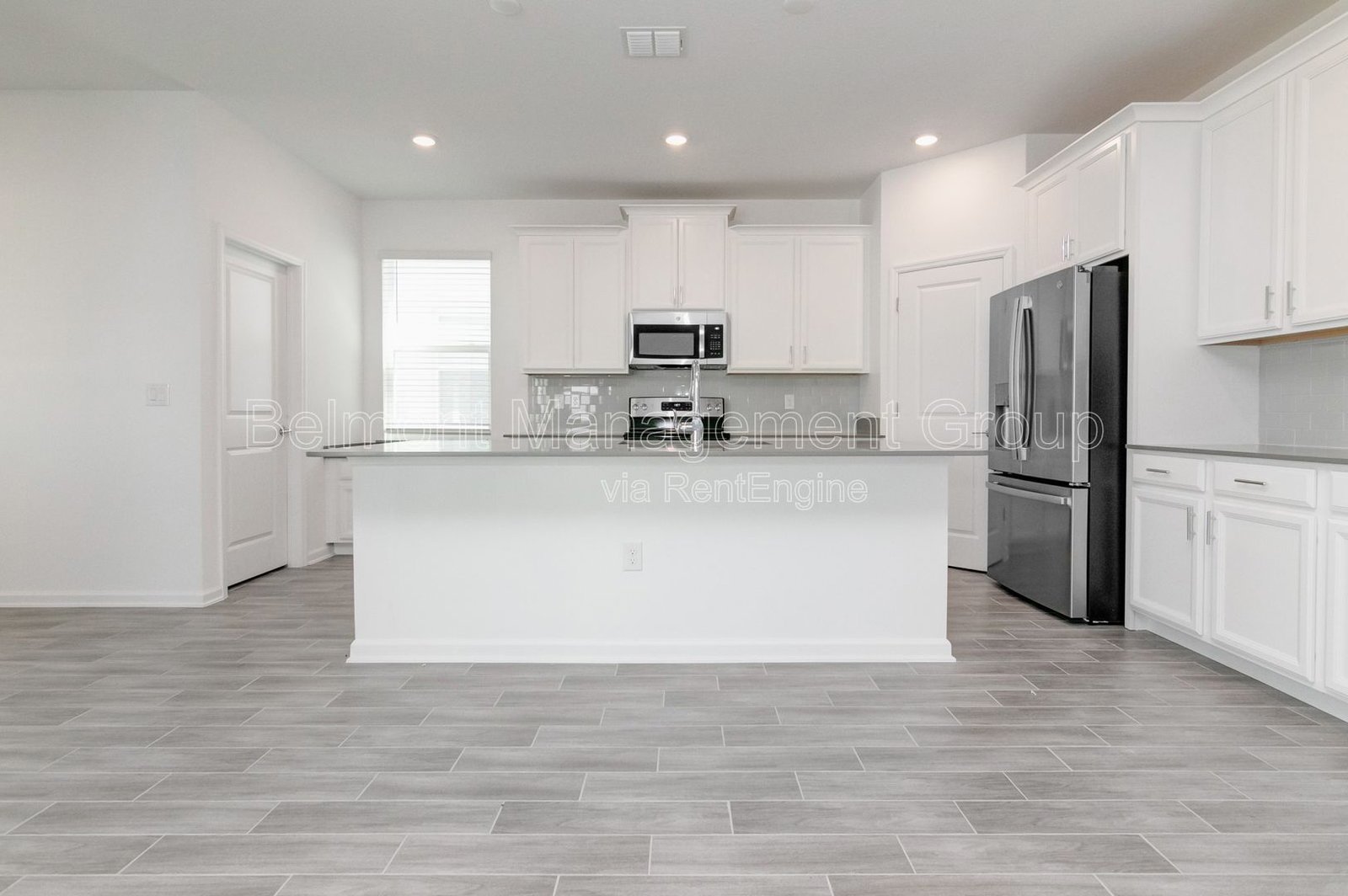 Beautiful 6bed/3bath home located in Pine Glen Community in St. Cloud!! Rent Now and Get $500 Off Your First Month!** property image