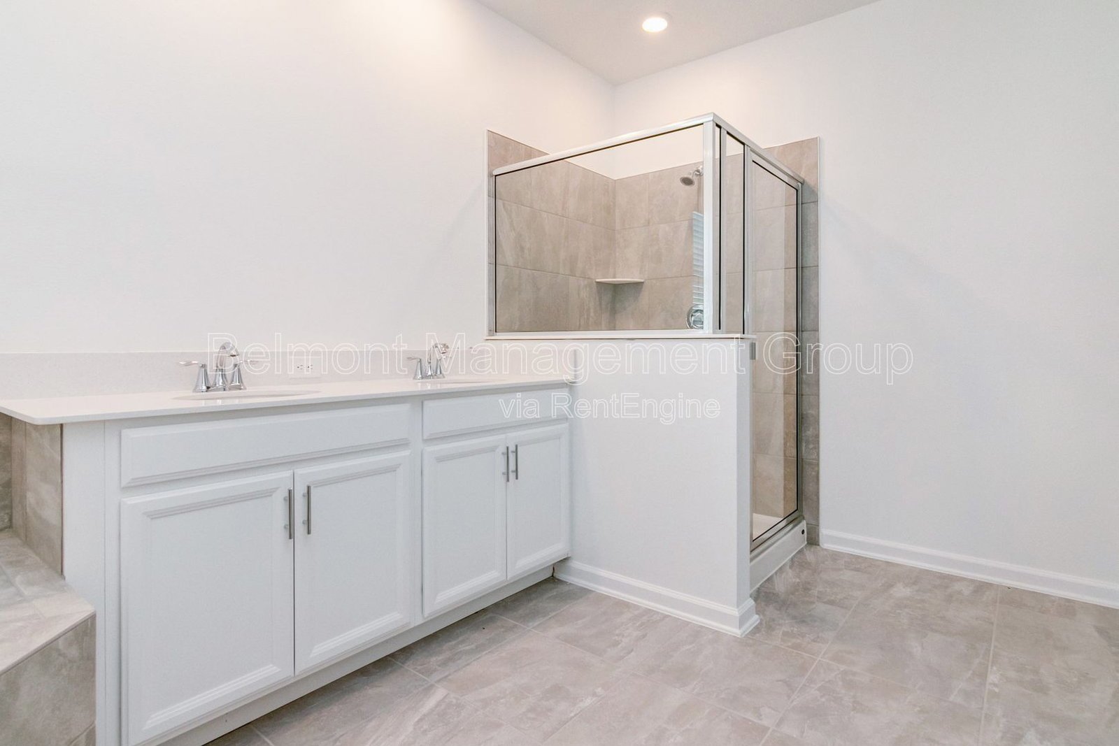 Beautiful 6bed/3bath home located in Pine Glen Community in St. Cloud!! Rent Now and Get $500 Off Your First Month!** property image