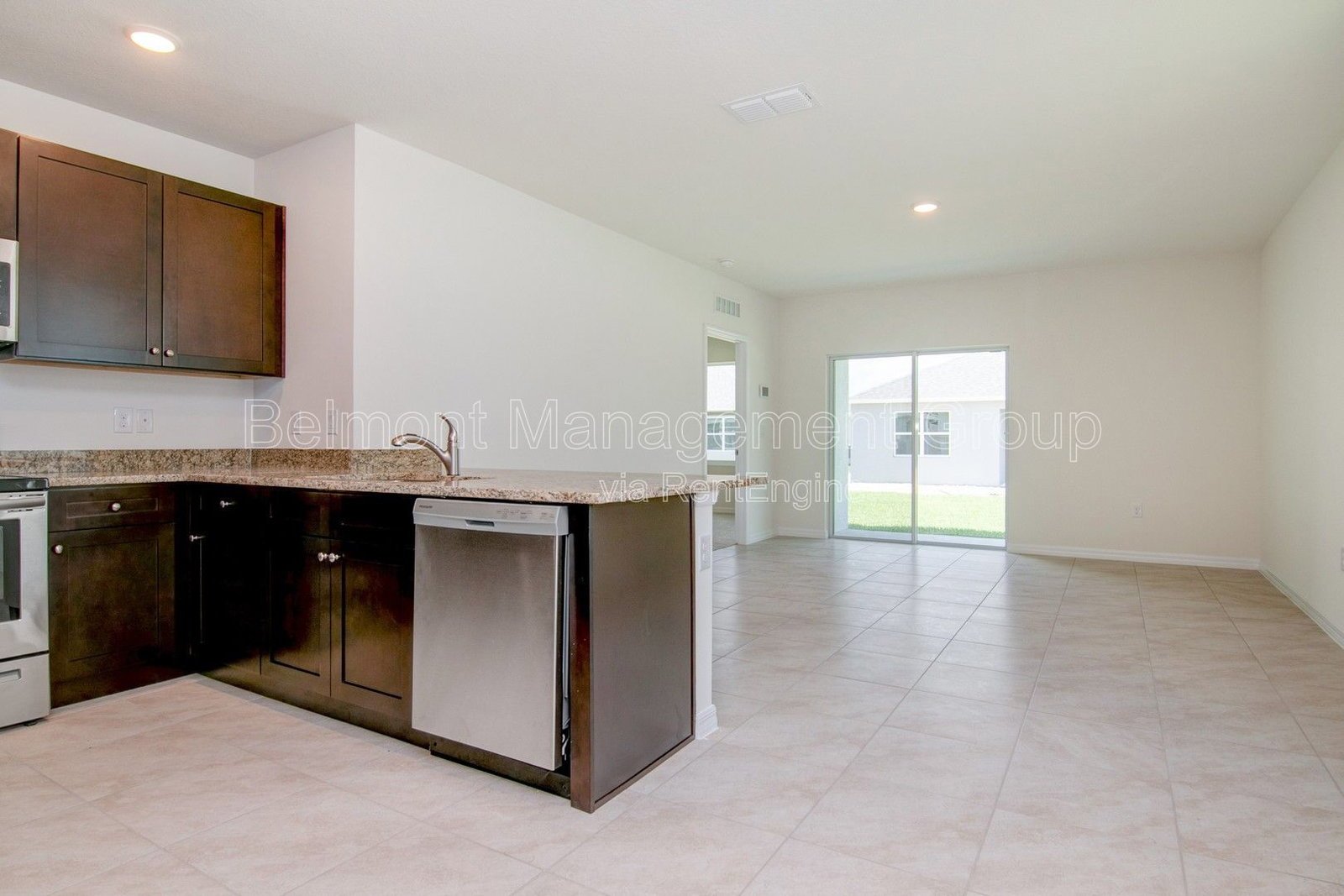 Charming 3 bed/2 bath Home for Rent in the Riverbend Community of Sanford! property image