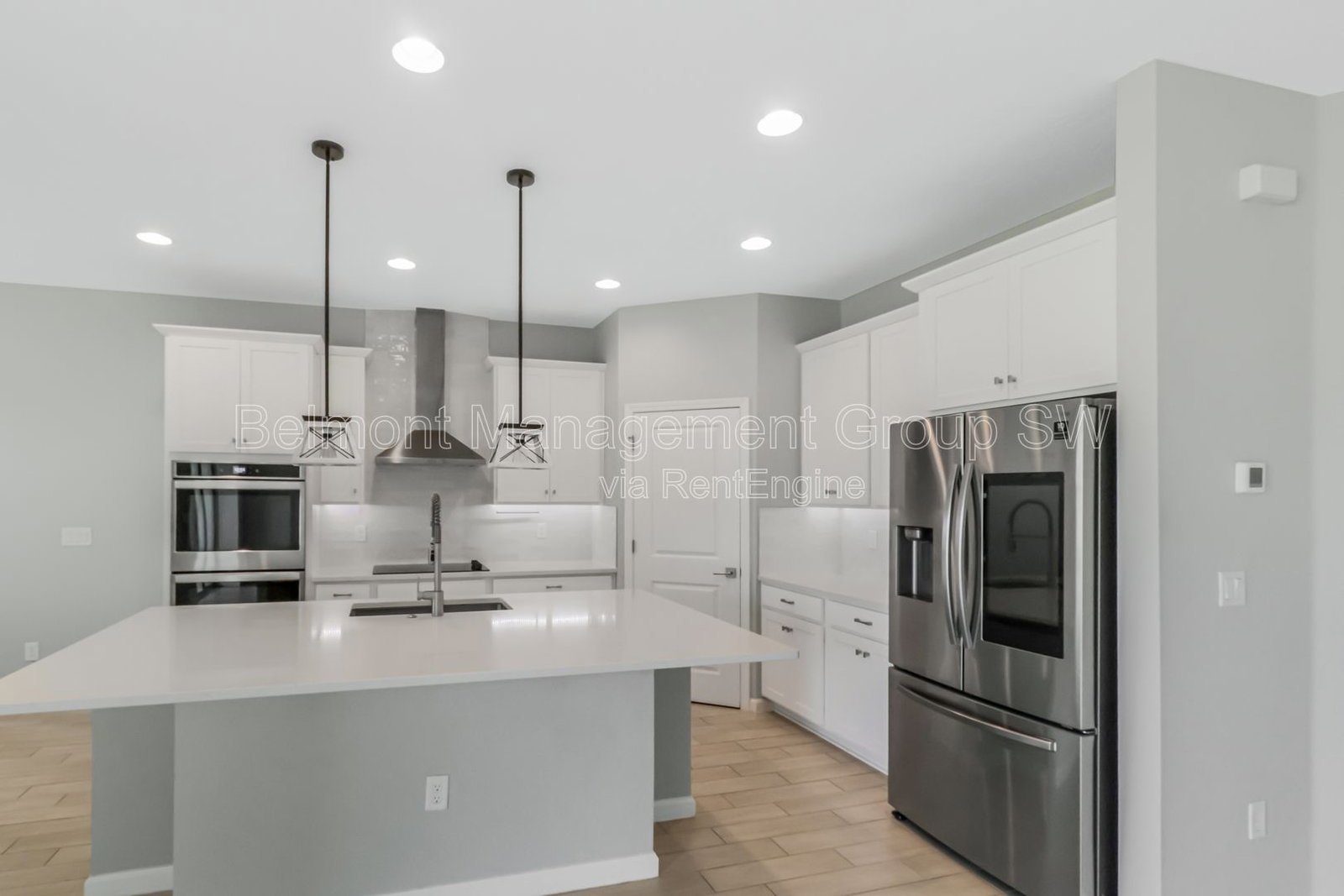 4/3.5 Hidden Gem in Gorgeous Deer Island! property image