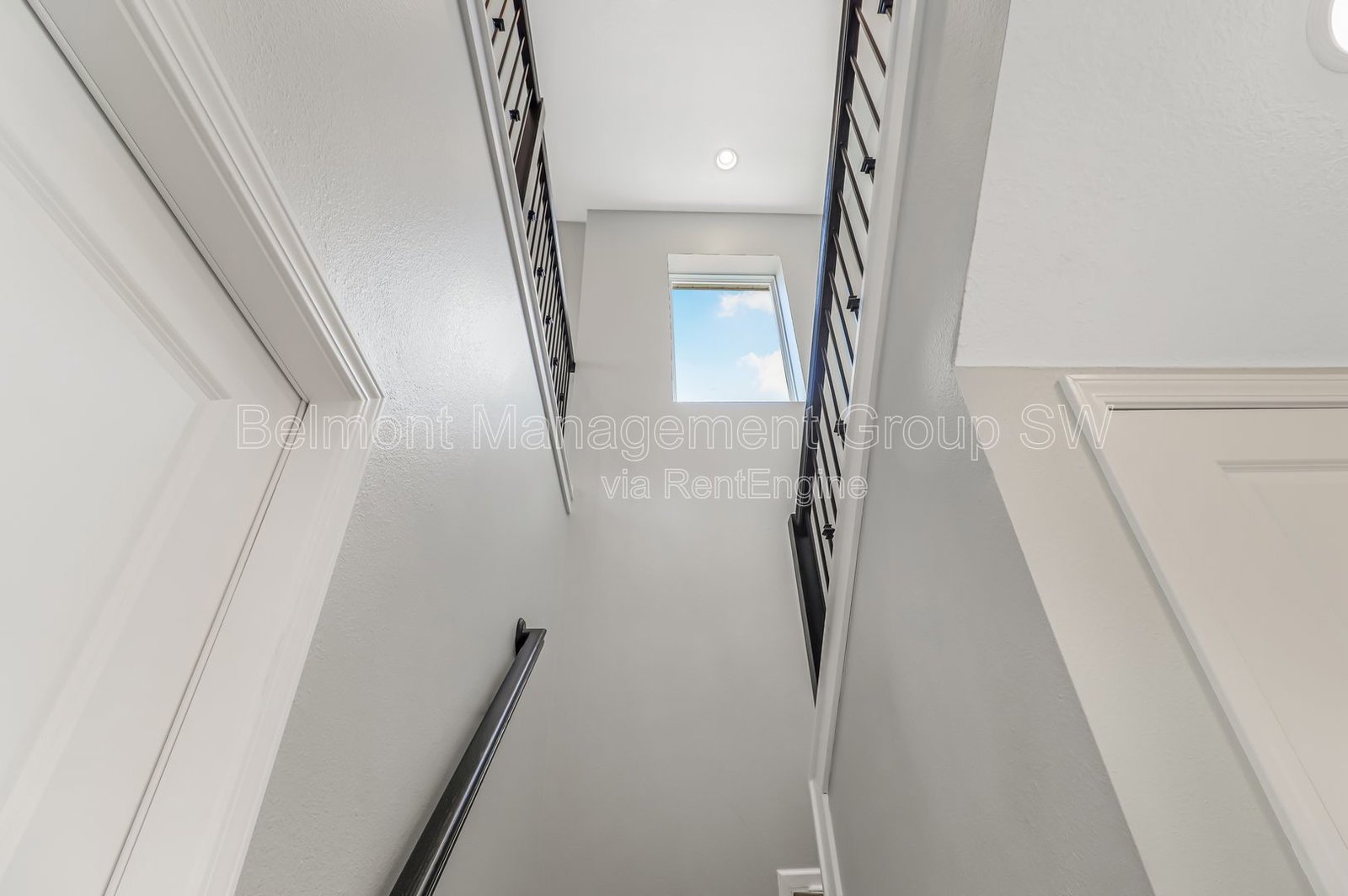 4/3.5 Hidden Gem in Gorgeous Deer Island! property image