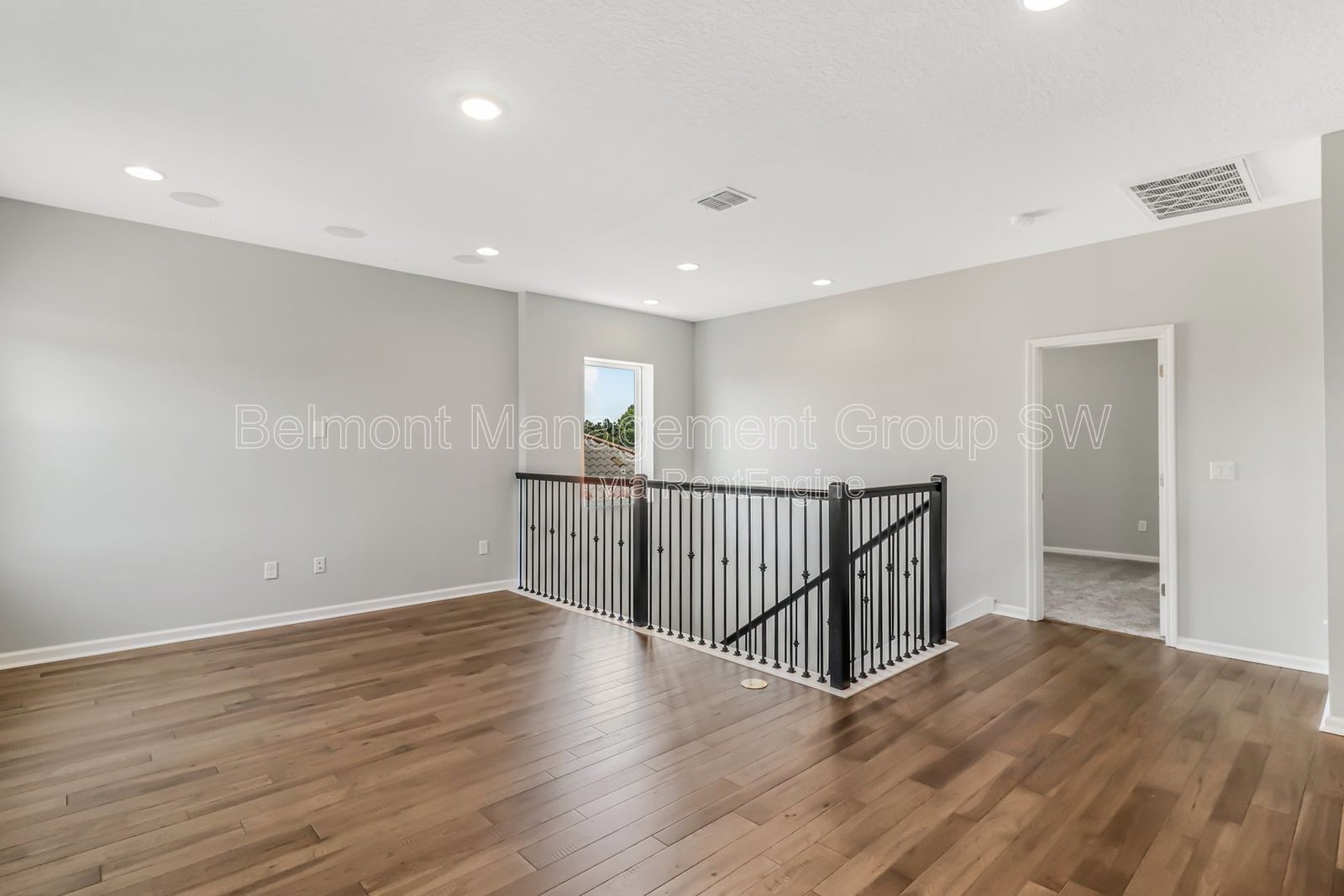 4/3.5 Hidden Gem in Gorgeous Deer Island! property image