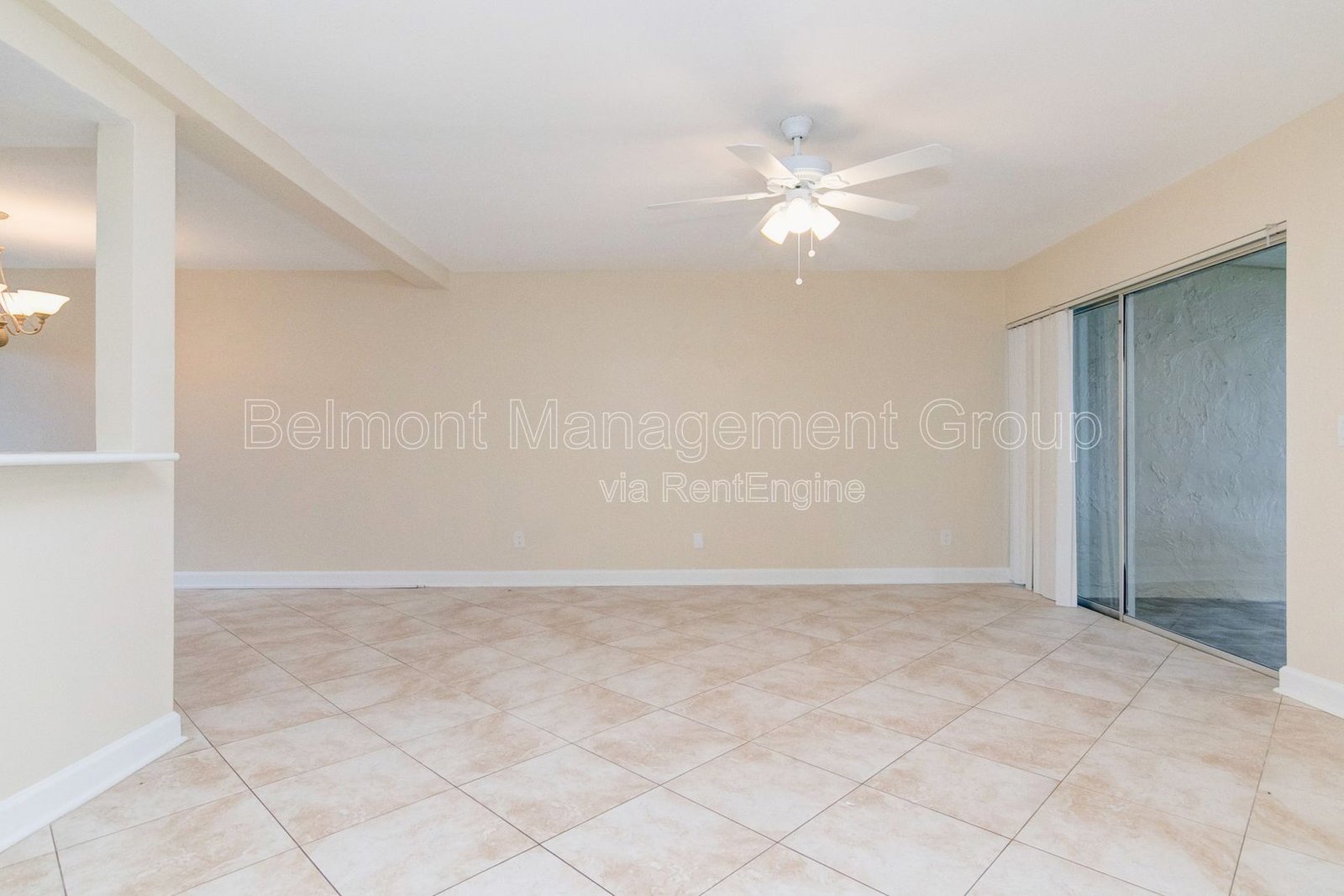 Beautiful 3 Bed/2 Bath Lakefront Townhome FOR RENT at Sausalito Shores in Casselberry! property image