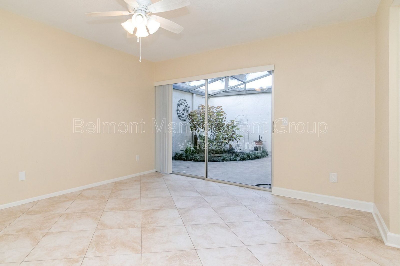 Beautiful 3 Bed/2 Bath Lakefront Townhome FOR RENT at Sausalito Shores in Casselberry! property image