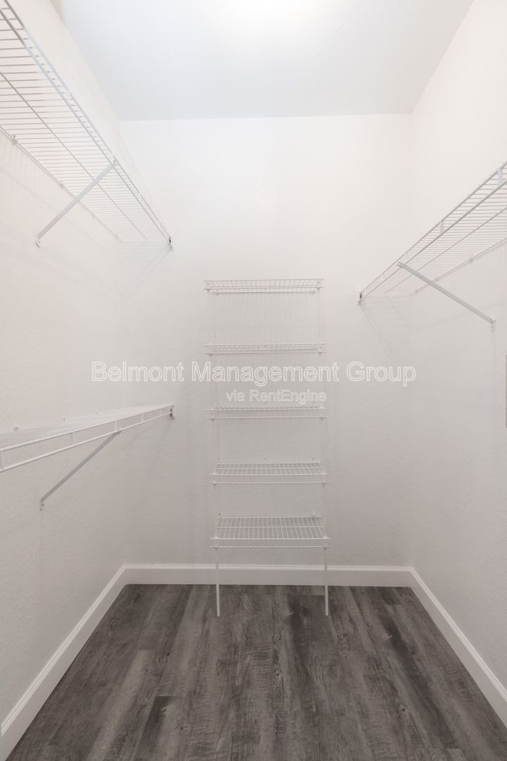 Spacious 1st Floor 1 bed/1 bath Condo FOR RENT in Madison at Metrowest! Rent Now and Get 50% OFF Your First Month! property image