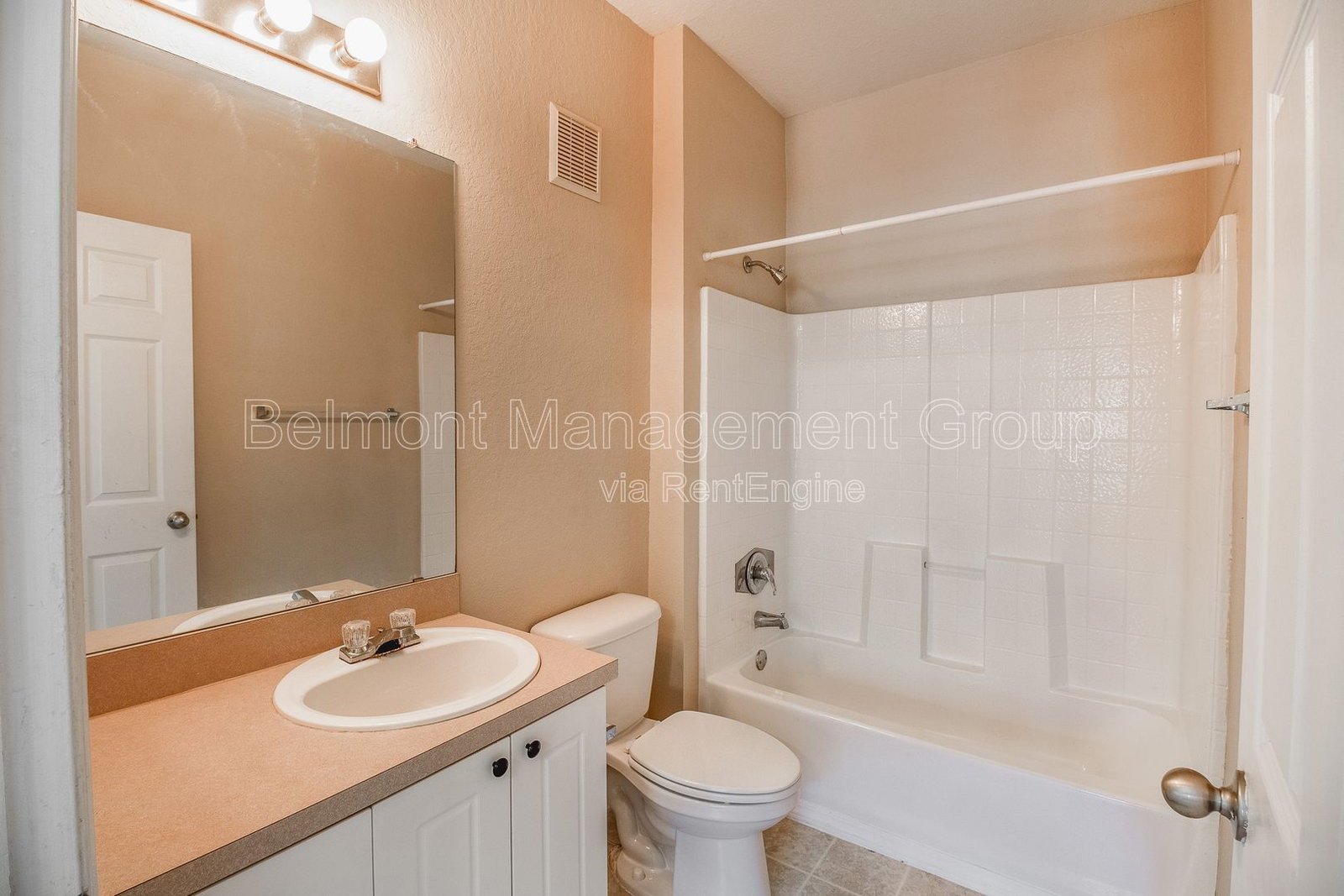Beautiful 2 Bed/2 Bath Condo for rent at Crescent Place Condominiums in Altamonte Springs! property image