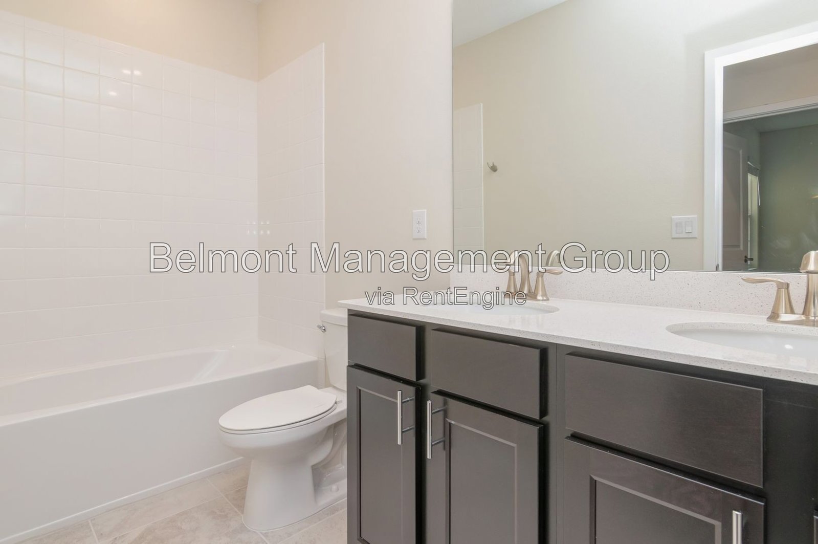 Spacious 3/2.5 Townhome for Rent near Waterford Lakes! property image
