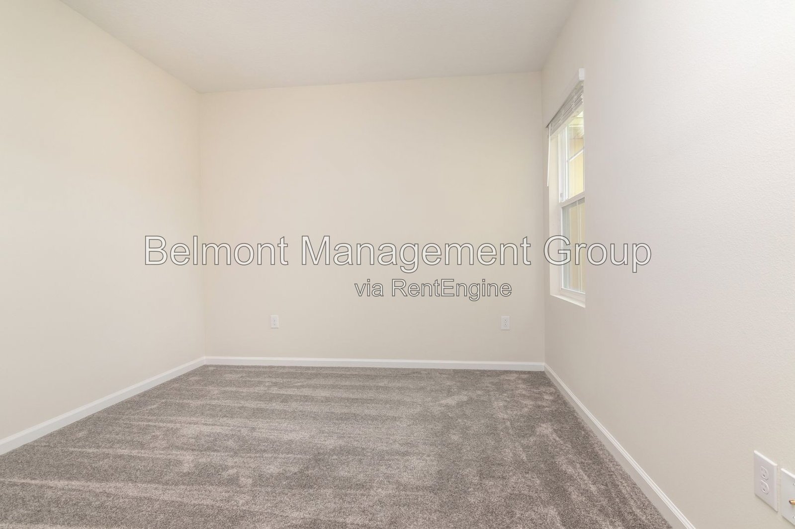 Spacious 3/2.5 Townhome for Rent near Waterford Lakes! property image