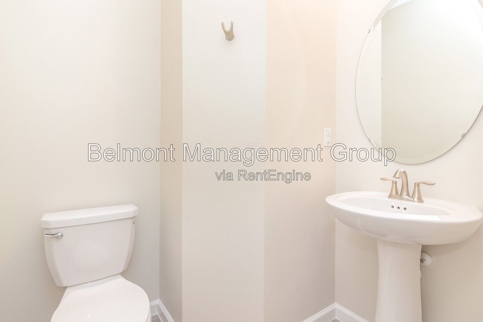 Spacious 3/2.5 Townhome for Rent near Waterford Lakes! property image