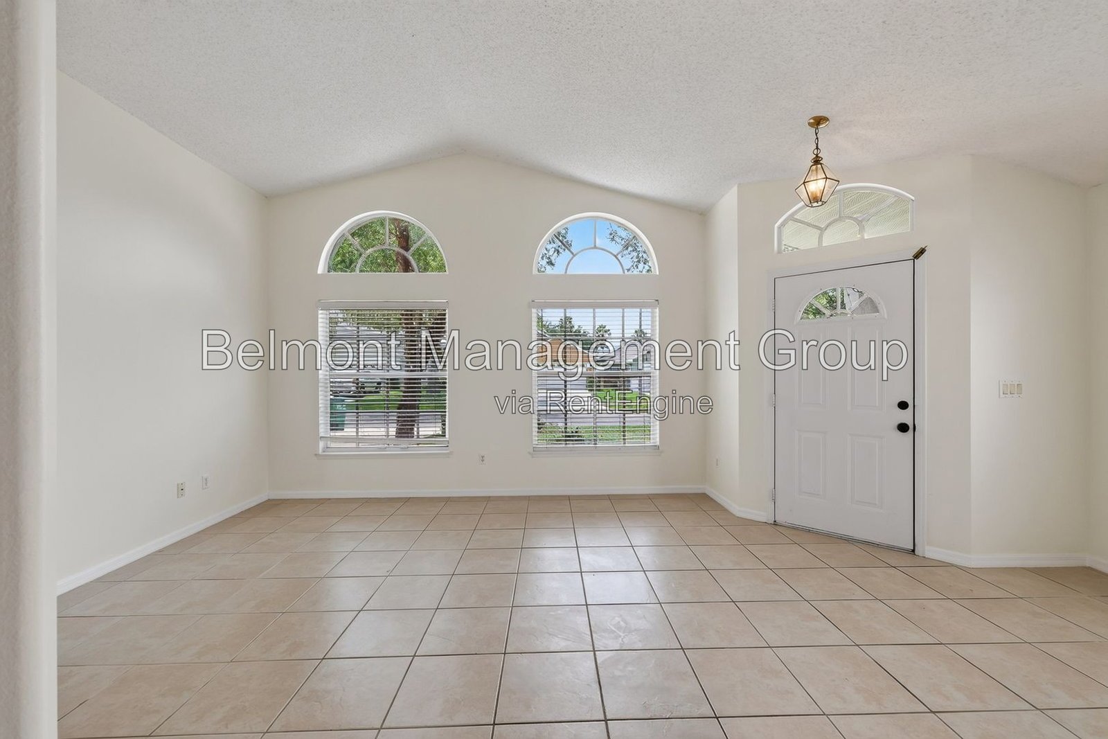 Charming 4-Bed, 2- Bath Home in the Heart of Maitland – Available for Rent! property image
