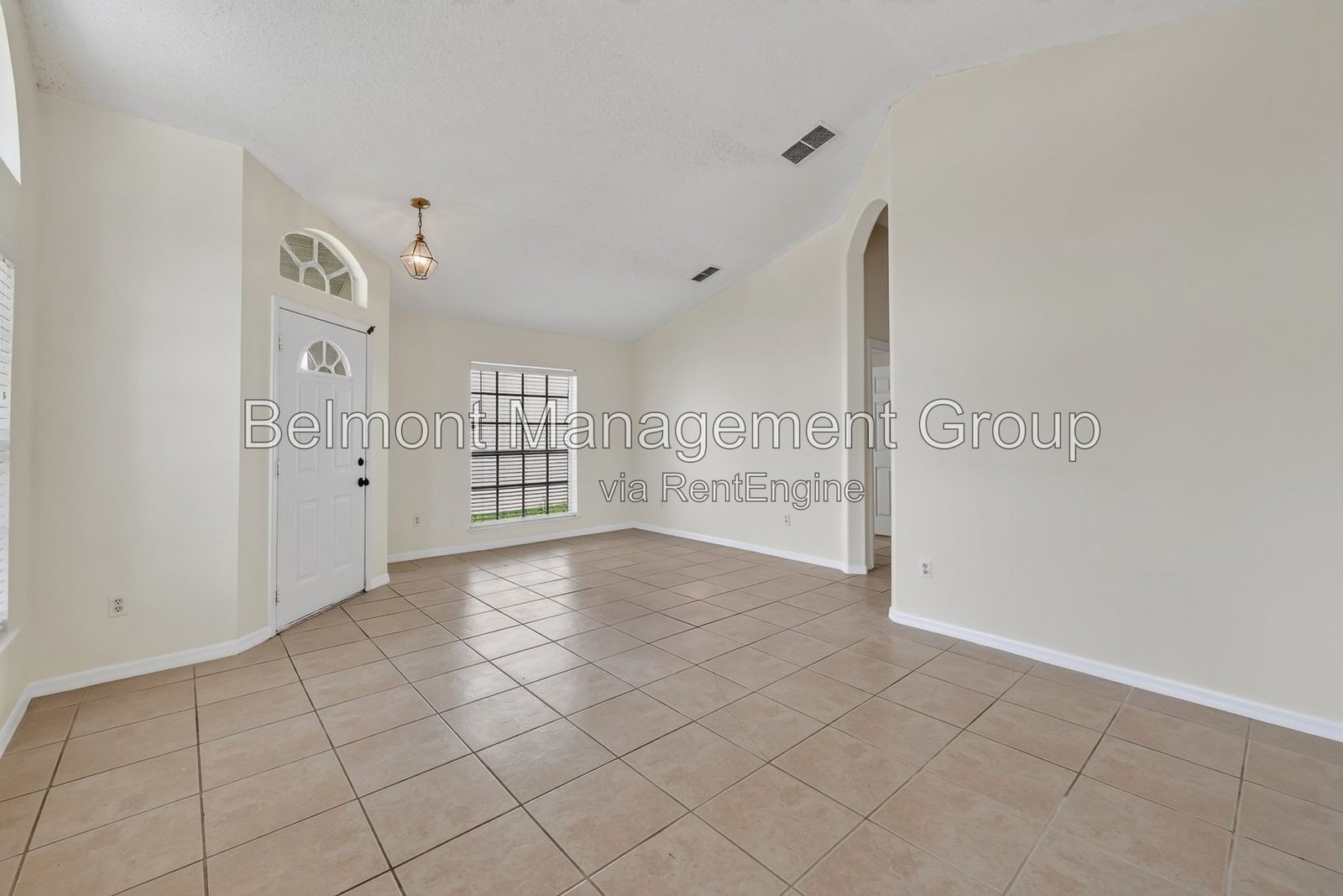 Charming 4-Bed, 2- Bath Home in the Heart of Maitland – Available for Rent! property image