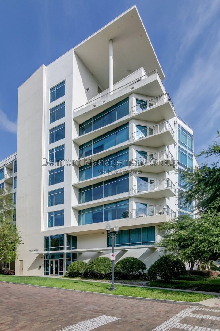 Gorgeous 2bed/2bath Condo in the Heart of Thornton Park!!! Special Offer! Rent Now and Receive $500 OFF Your First Month's Rent property image