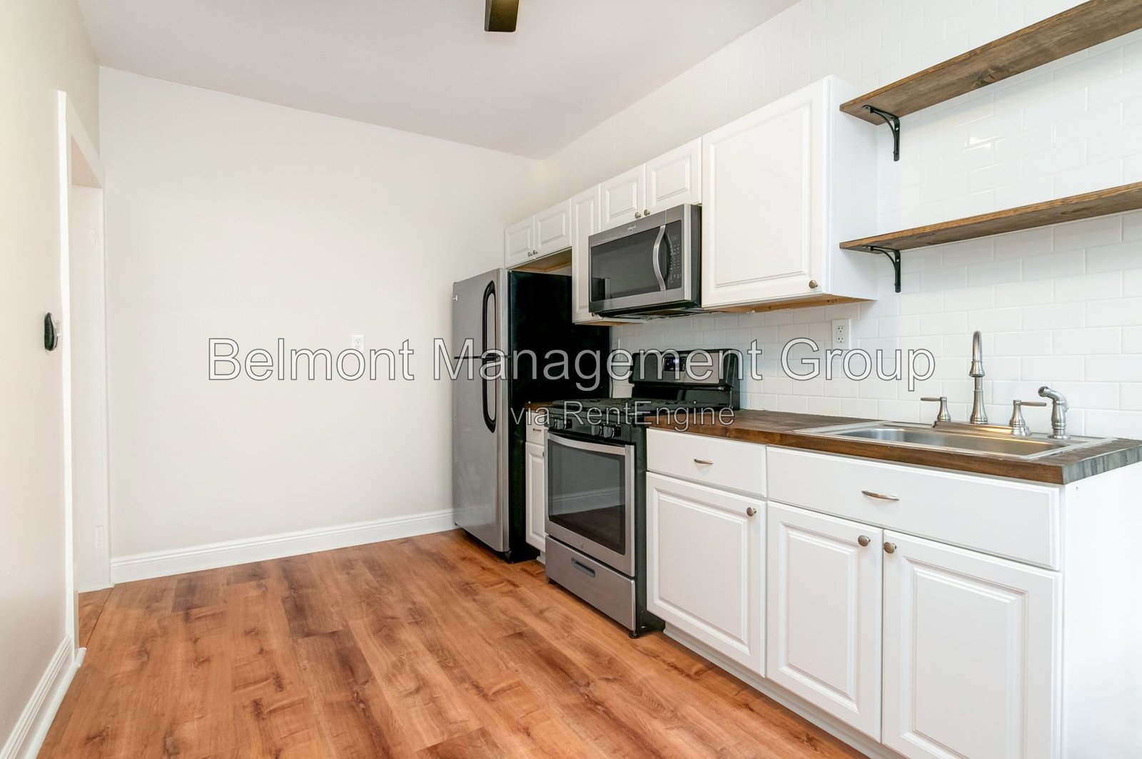 For Rent: Spacious 2 bed /1 bath at The Emmett on Park in Historic Downtown Sanford! Move-in Special! Rent NOW and Get the Rest of August FREE! property image