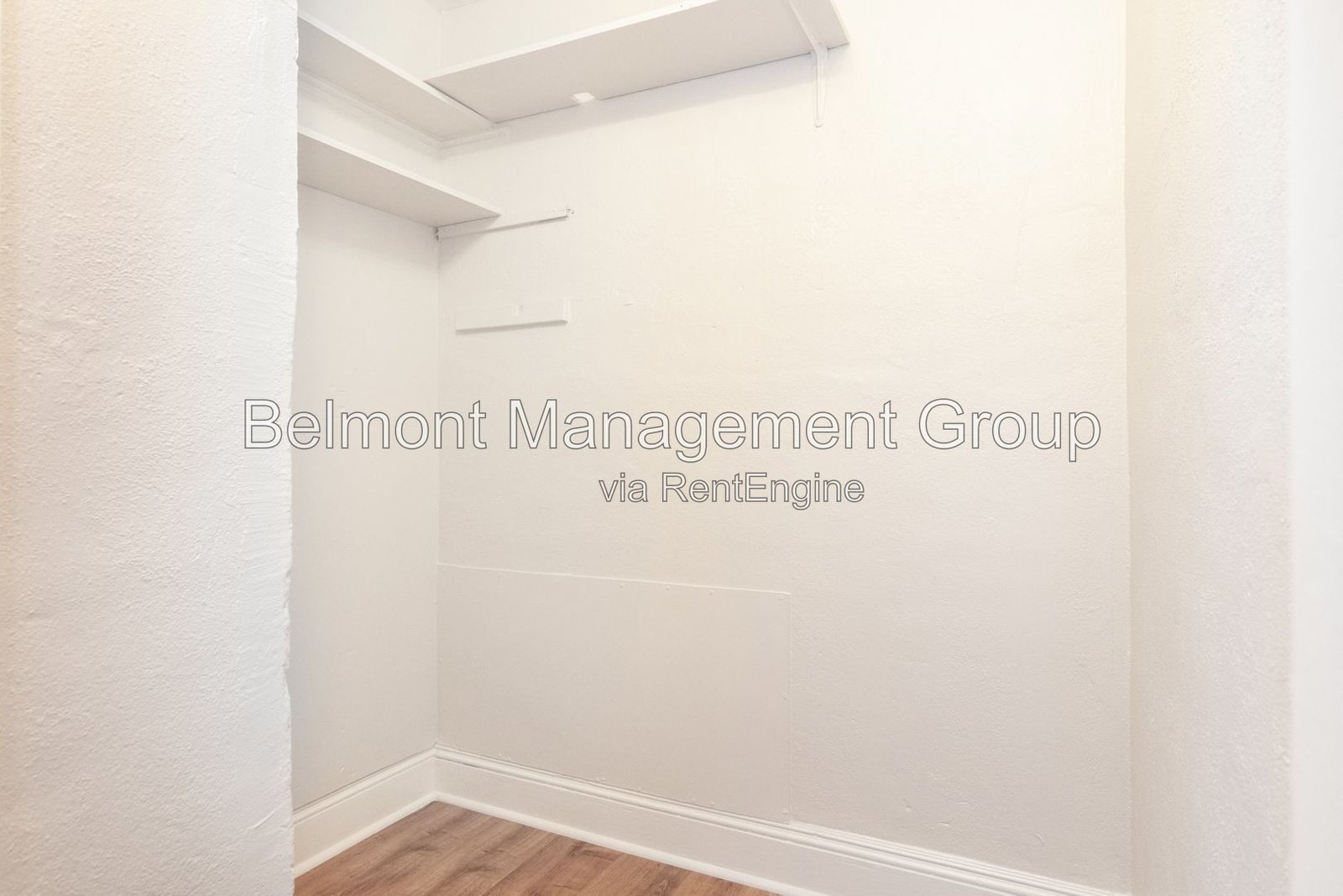 For Rent: Spacious 2 bed /1 bath at The Emmett on Park in Historic Downtown Sanford! Move-in Special! Rent NOW and Get the Rest of August FREE! property image