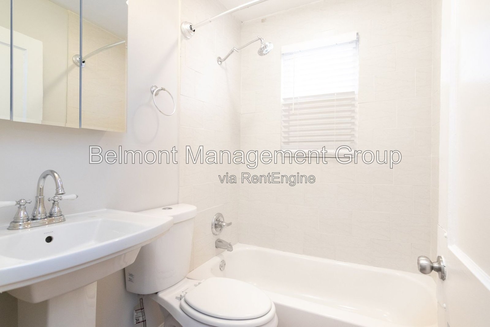 For Rent: Spacious 2 bed /1 bath at The Emmett on Park in Historic Downtown Sanford! Move-in Special! Rent NOW and Get the Rest of August FREE! property image