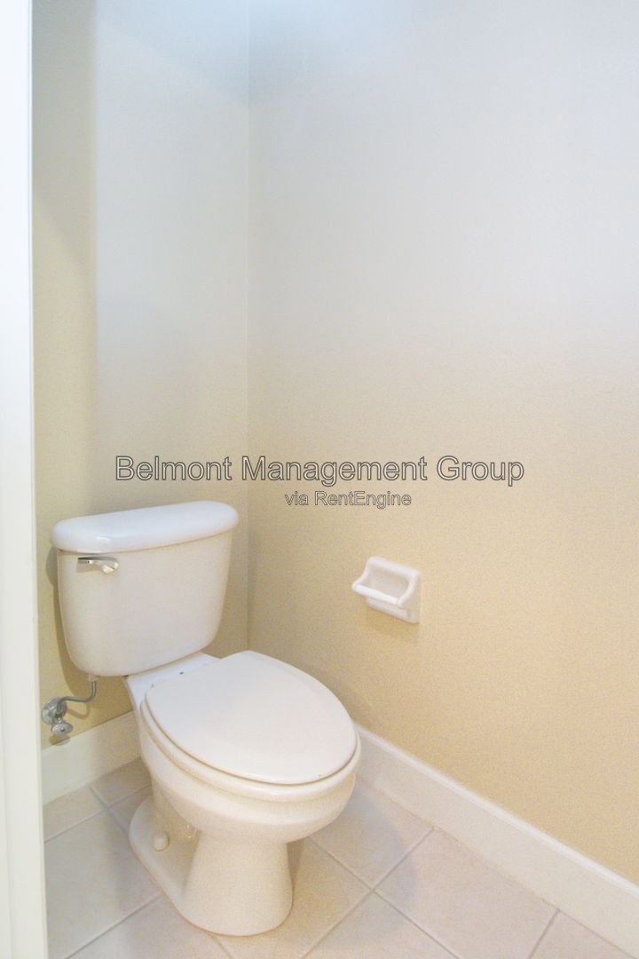 Gorgeous corner 3/2.5 Townhome in the exclusive community of Bella Notte @ Viscaya! property image