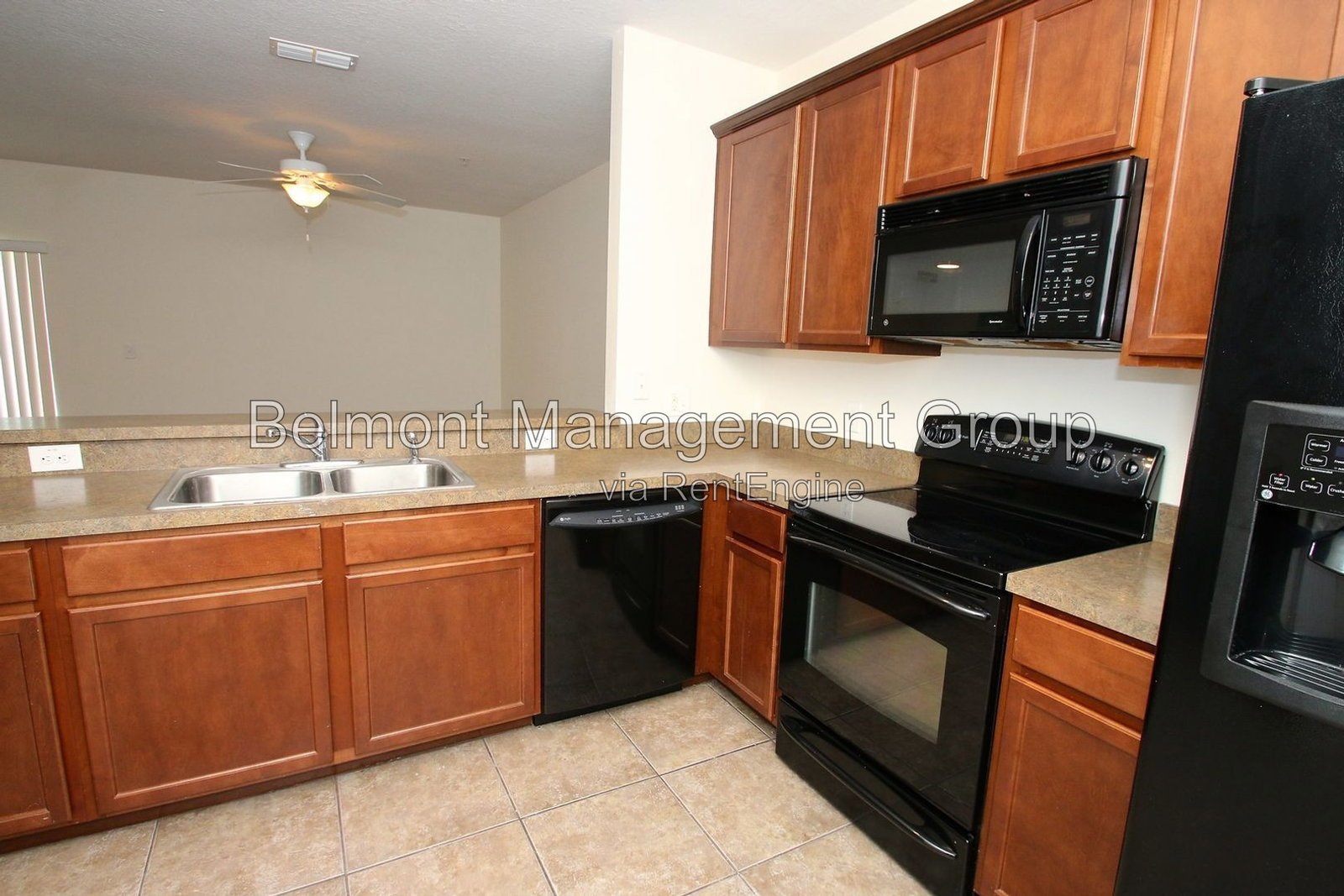 Beautiful 3/2.5 Townhome For Rent at Chatham Place in the Heart of Orlando! Rent by September 1st and Receive 50% Off First Month! property image
