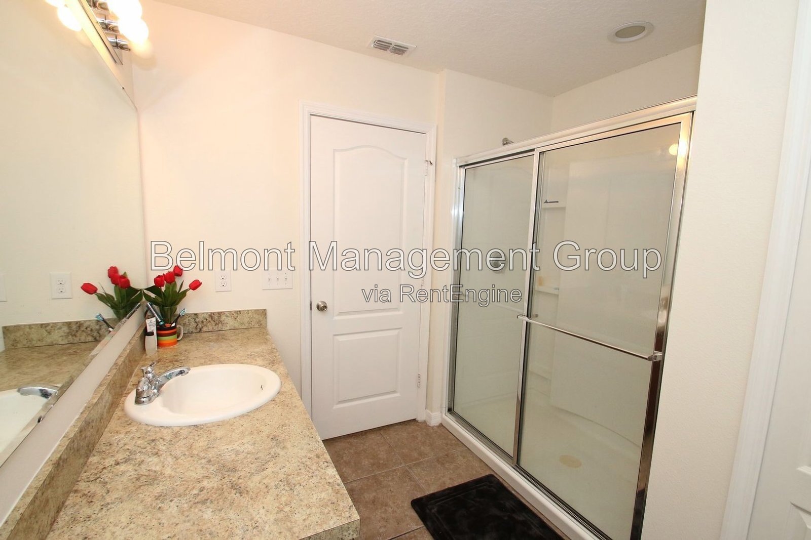 Beautiful 3/2.5 Townhome For Rent at Chatham Place in the Heart of Orlando! Rent by September 1st and Receive 50% Off First Month! property image