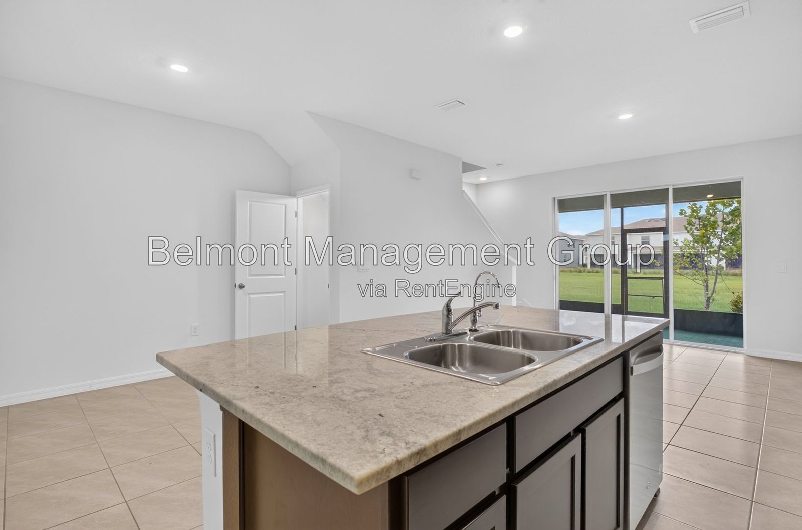 Move-in Ready 3-Bed, 2.5 Bath DR Horton Townhome in Avalon Park Wesley Chapel! property image