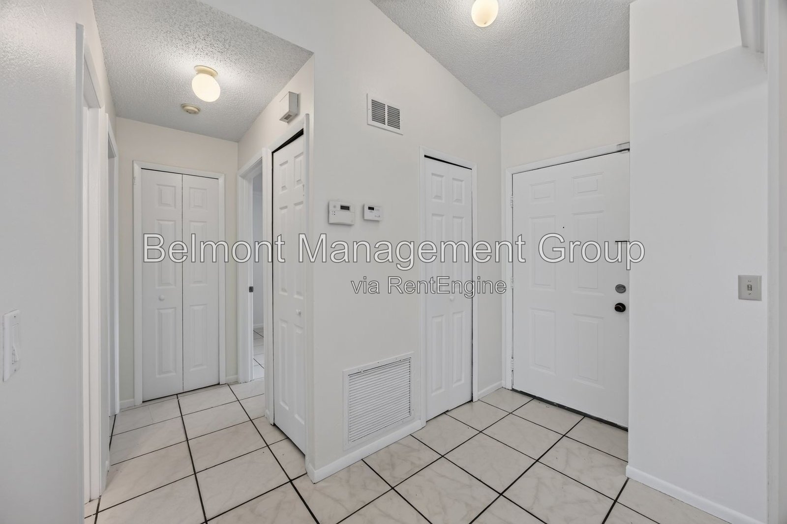 Spacious 2-Bed, 2-Bath Villa For rent with Large Fenced Backyard! property image
