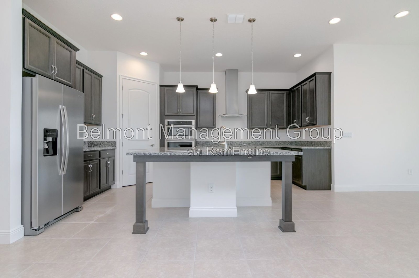Gorgeous 5bed/5bath Home FOR RENT at Eagle Creek Community! property image