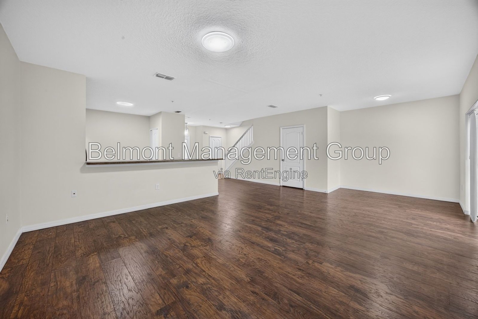 Beautiful 3/2.5 Townhome For Rent at Chatham Place in the Heart of Orlando! Rent Now and Enjoy Half a Month's Rent Free! property image