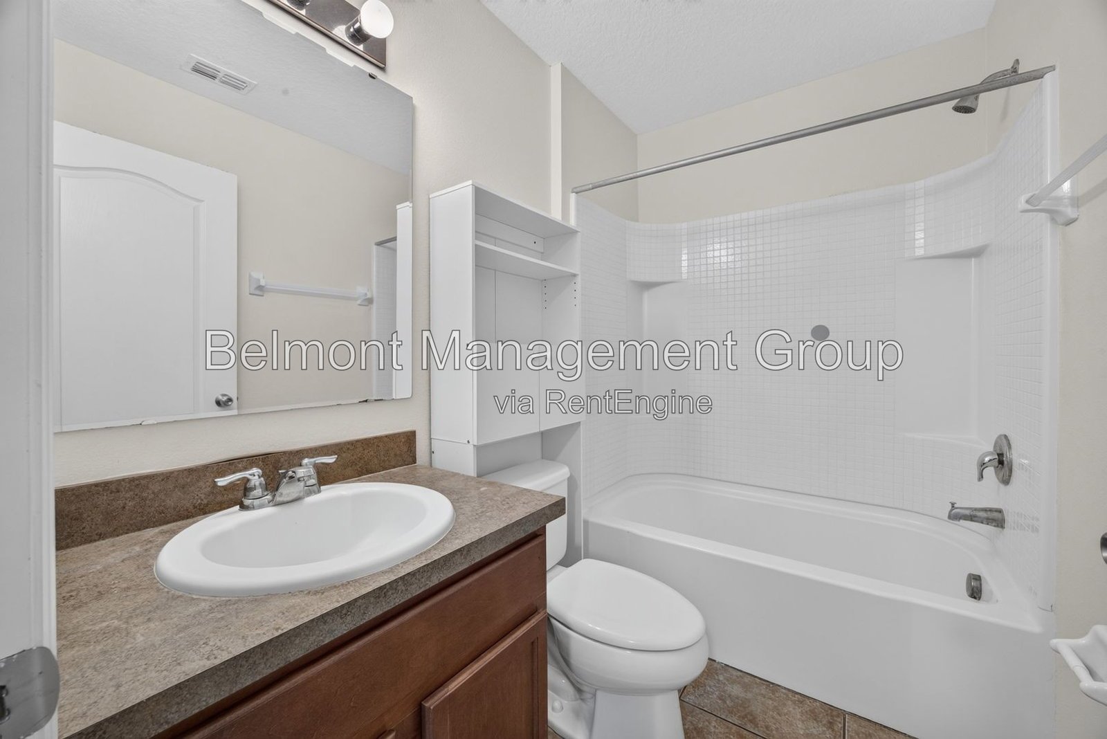Beautiful 3/2.5 Townhome For Rent at Chatham Place in the Heart of Orlando! Rent Now and Enjoy Half a Month's Rent Free! property image