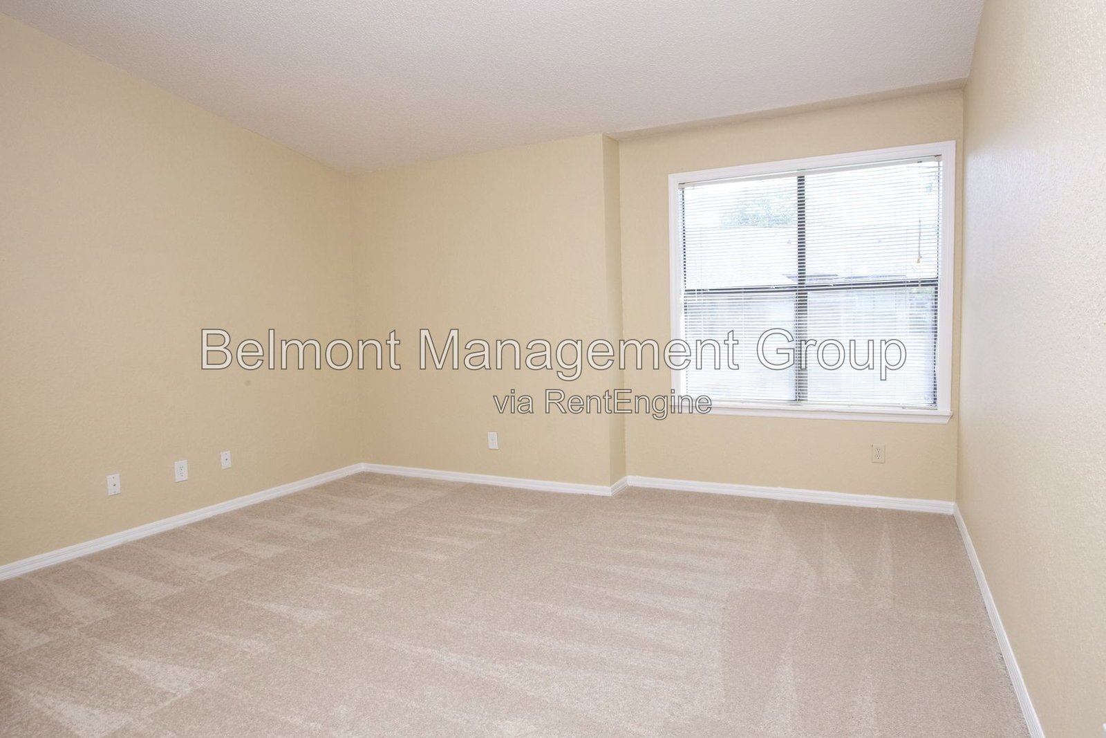 Charming 2 Bed 2 Bath Condo for Rent @ Parkview Village Condominiums - Across the street from Full Sail University! property image