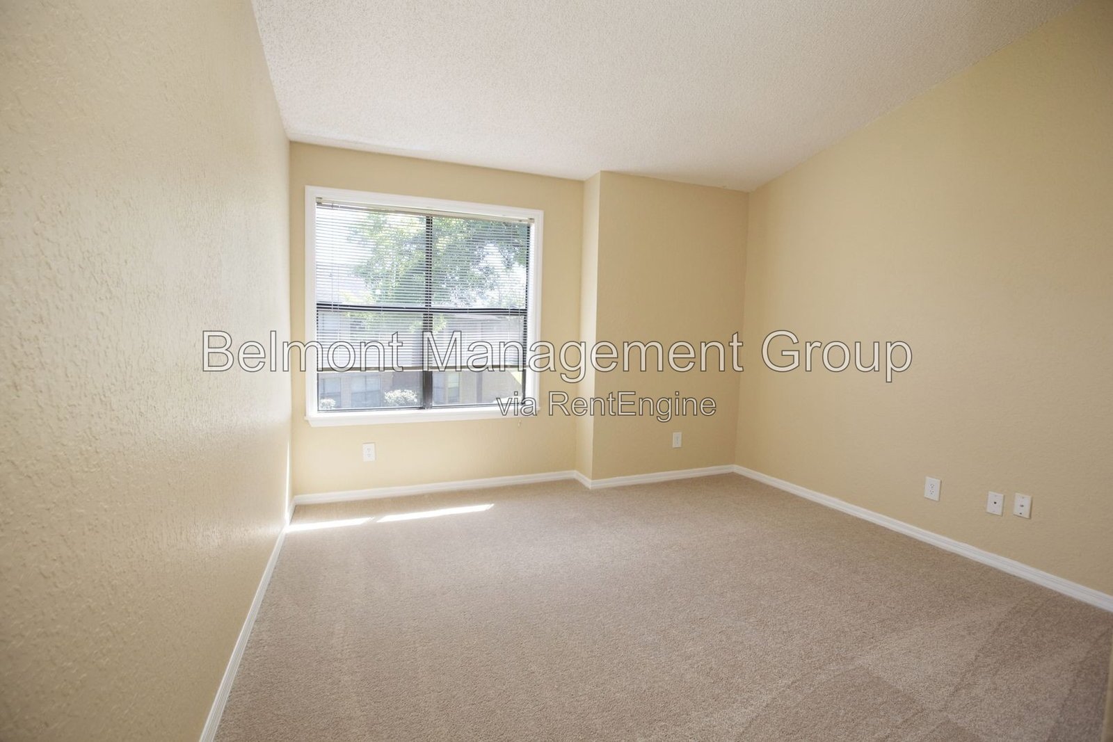 Charming 2 Bed 2 Bath Condo for Rent @ Parkview Village Condominiums - Across the street from Full Sail University! property image