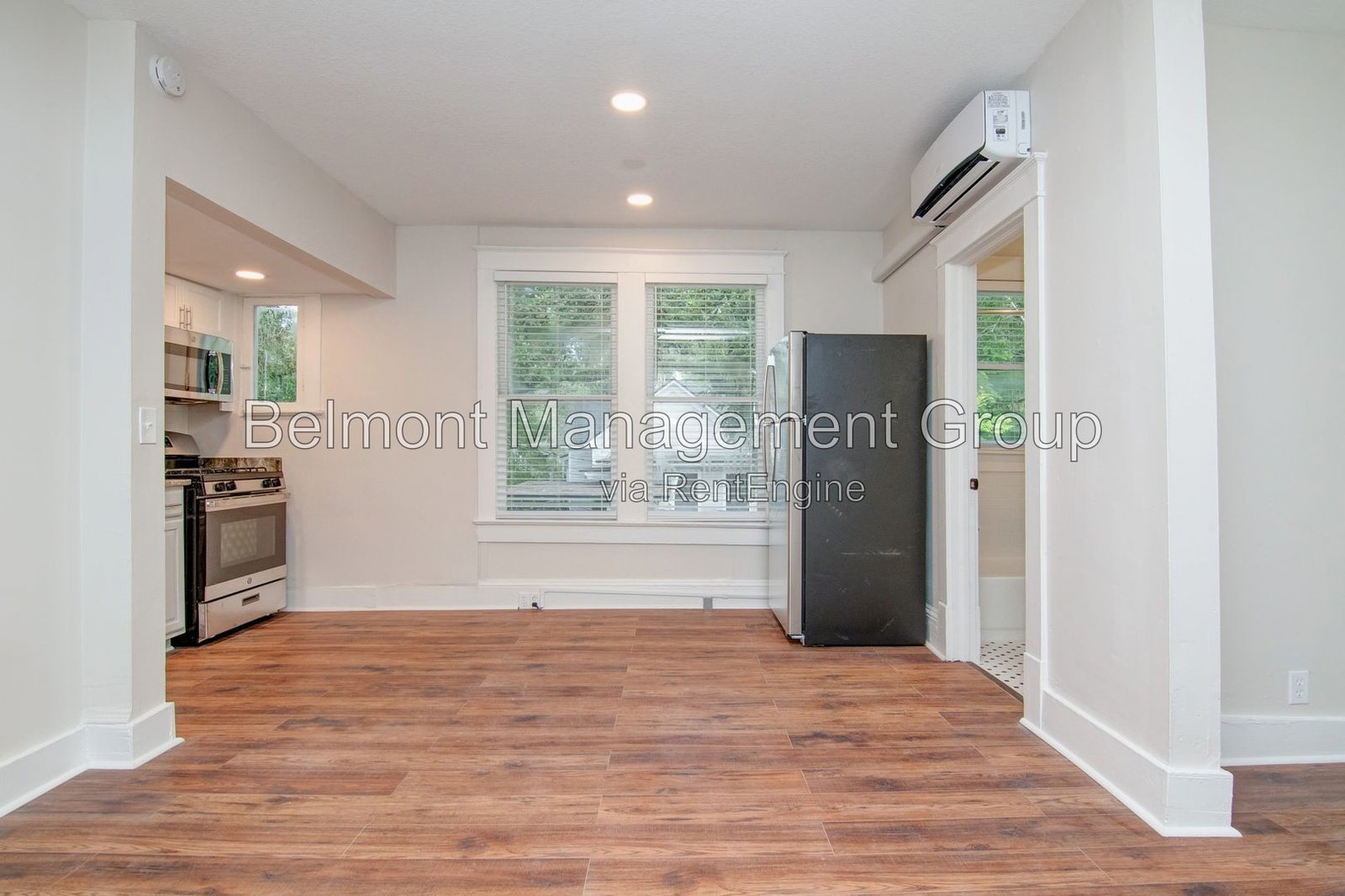Beautiful Studio Apartment for Rent in the heart of Historic Downtown Sanford! Rent now and Get 2 Weeks FREE + a Reduced Security Deposit of Only $500! property image