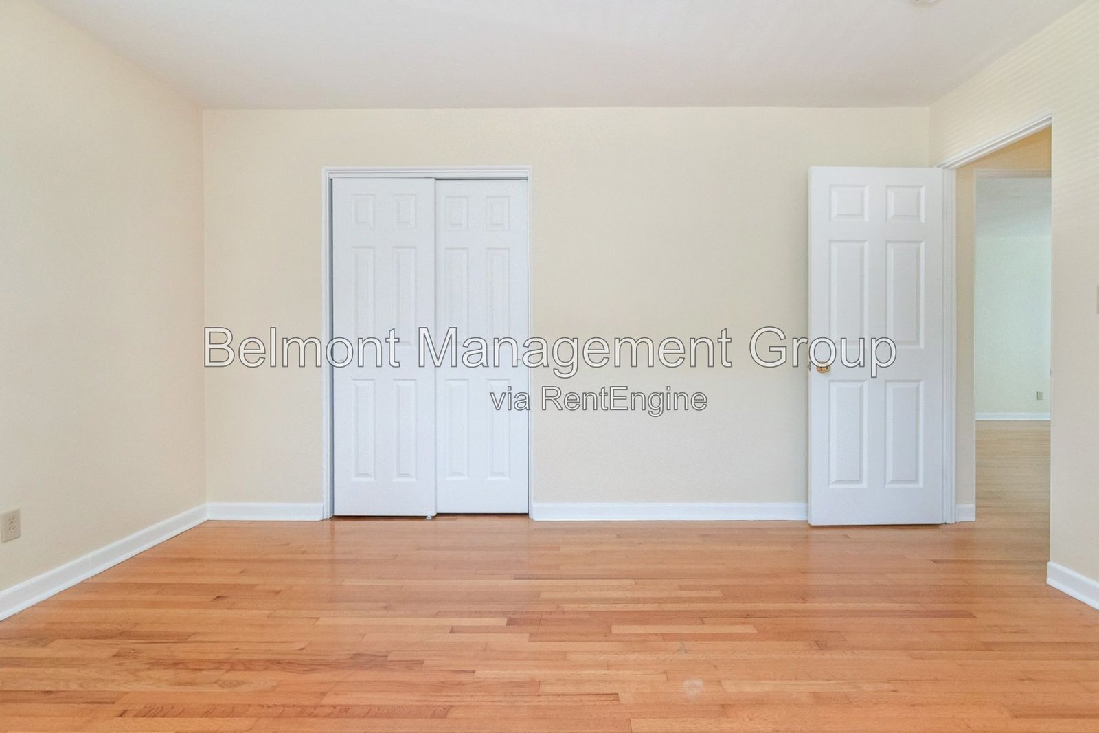 Beautiful 2/1 Apartment in the Heart of SODO District of Orlando! Rent Now and Get 2-Weeks Off First Month and Free Application Fee for the Healthcare and Service Industry! property image
