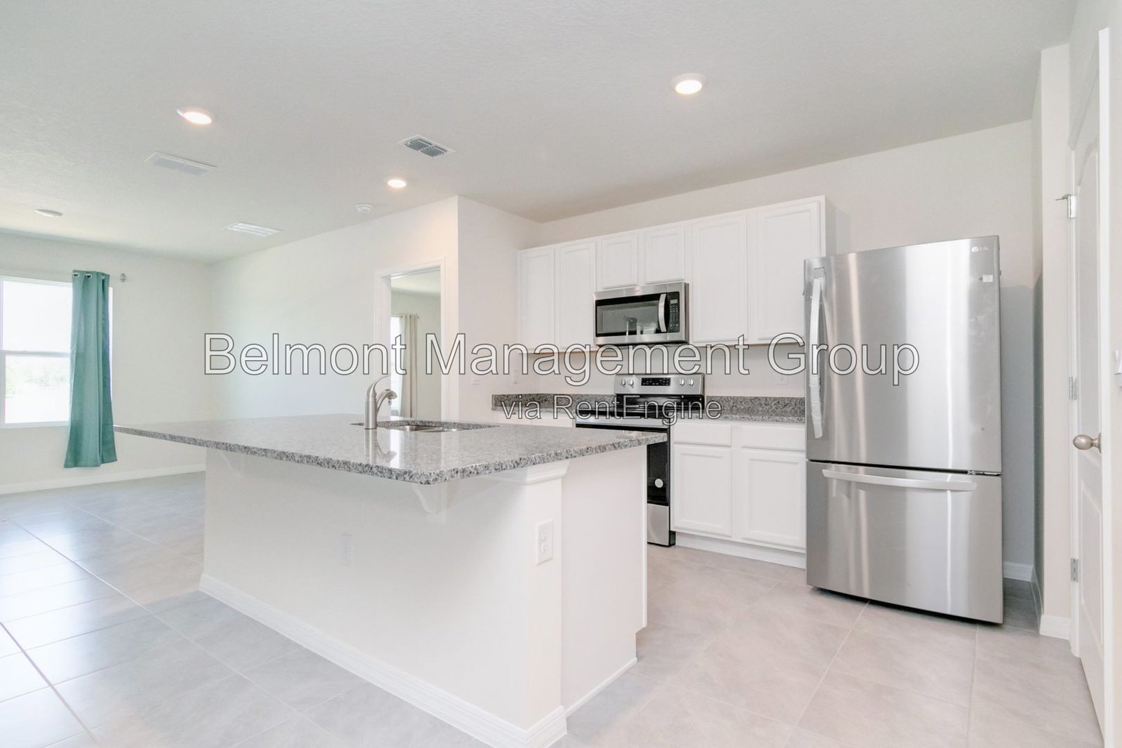 Gorgeous 3Bd/2Bth Home Located at SunCrest in St. Cloud!!! property image